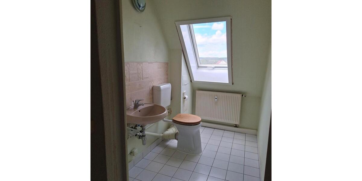 Dachgeschoßwohnung Neustadt an der Orla - 3 Zimmer, 90 m&sup2;, 78.000&euro; | Angebot:26741667