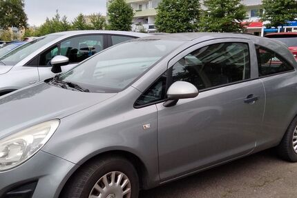 Opel Corsa 128.900 km 2.100 &euro; Gera 07549