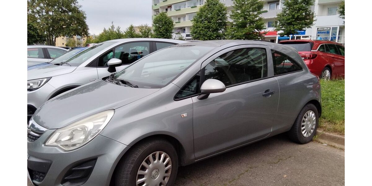 Opel Corsa 128.900 km 2.100 &euro; Gera 07549