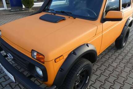 Lada Niva 33.415 km 16.800 &euro; Lödla 04617