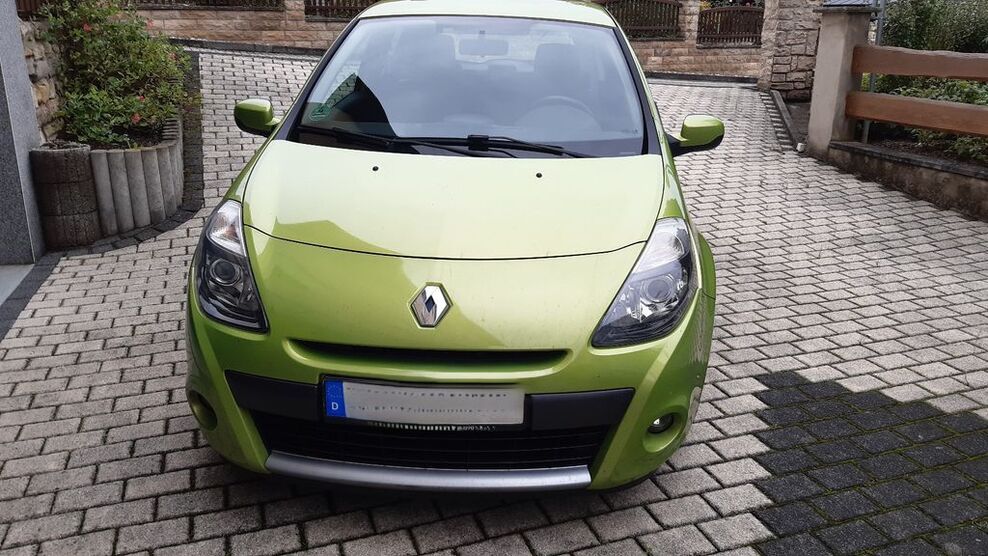 Renault Clio 126.115 km 3.999 € Wetterzeube 06722