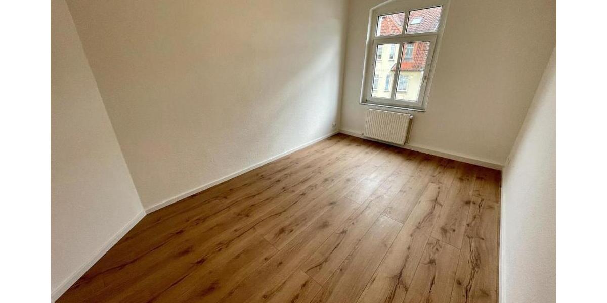 großzügige 4 Raum Wohnung mit 2 Balkonen & modernen Bad mit Wanne! - Etagenwohnung Gera Alt-Bieblach | Angebot:26248698