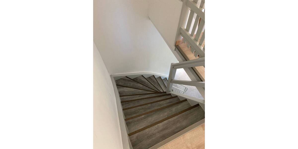 Einfamilienhaus Stadtroda Podelsatz - 8 Zimmer, 233 m&sup2;, 279.000&euro; | Angebot:25695943
