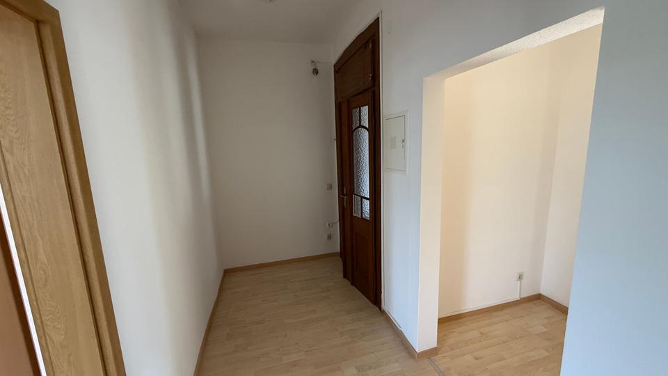 Etagenwohnung Greiz - 2 Zimmer, 44 m&sup2;, 230&euro; | Angebot:26462525