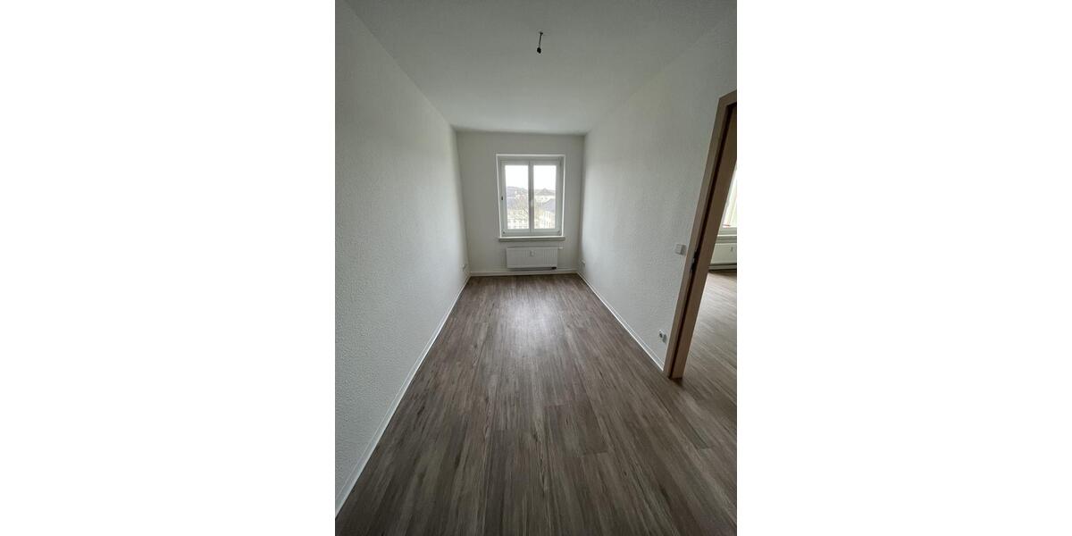 4-Raum-Wohnung im Stadtzentrum mit Badewanne und Balkon 4 zimmer