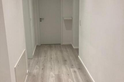 Attraktive 6,5-Zimmer-Wohnung - neu und modern saniert 6.5 zimmer