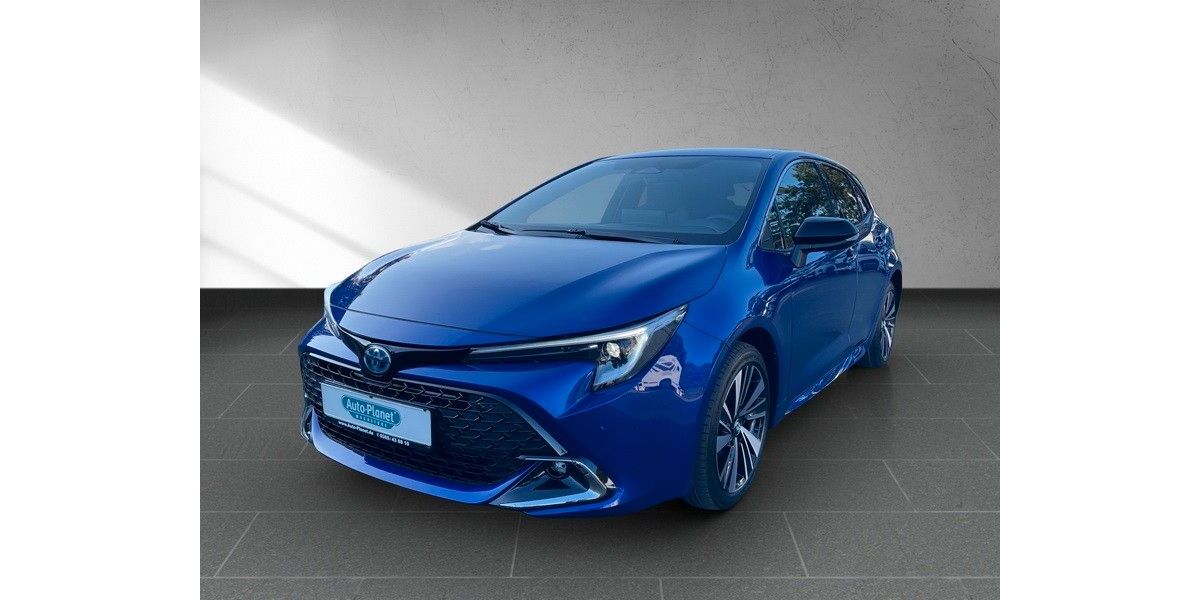 Toyota Corolla 4.800 km 31.392 &euro; Gera 07554