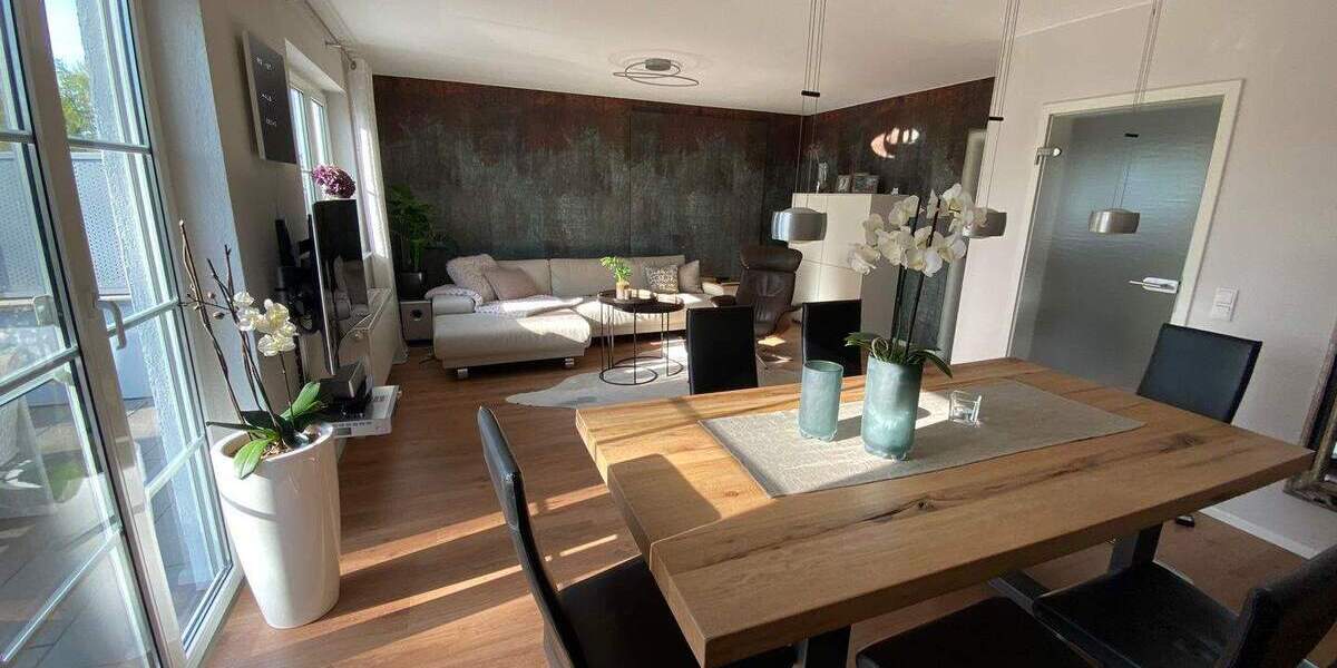 schmuckes Reihenendhaus mit großer Terrasse, Sauna und 2 Carport-Stellplätze 4 zimmer