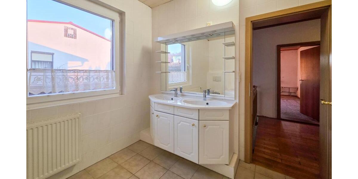 Einfamilienhaus in ruhiger Stadtrandlage von Gera – solides Haus mit Potenzial! *Provisionsfrei! - Einfamilienhaus Gera Leumnitz | Angebot:26376586