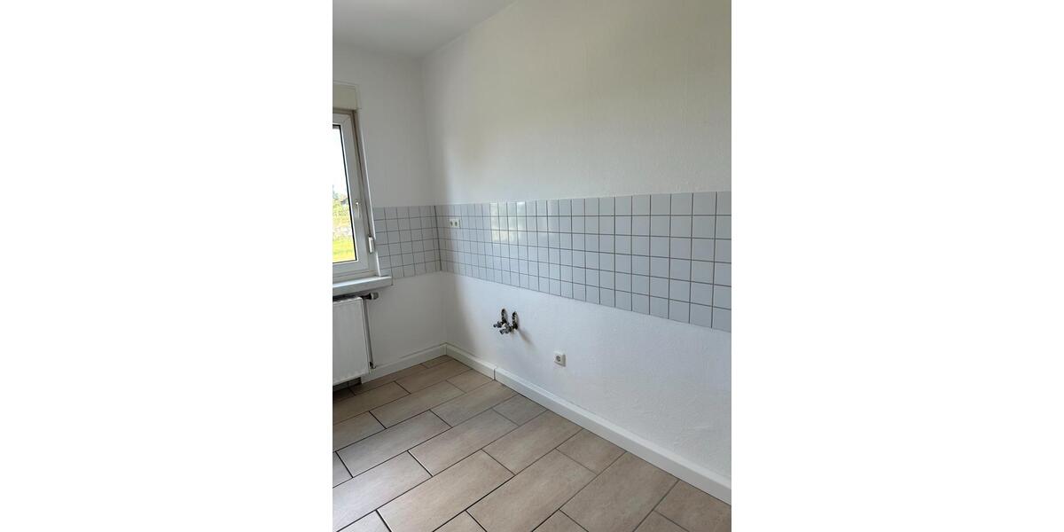 Etagenwohnung Eisenberg - 3 Zimmer, 68 m&sup2;, 75.000&euro; | Angebot:27709694