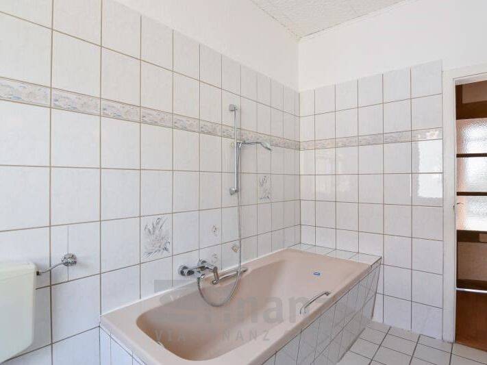 Reihenmittelhaus Crimmitschau - 5 Zimmer, 182 m&sup2;, 99.000&euro; | Angebot:26930213