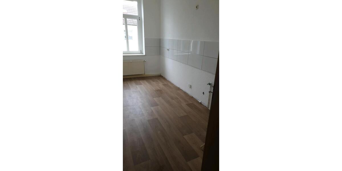 Etagenwohnung Schmölln - 2 Zimmer, 56 m&sup2;, 420&euro; | Angebot:26464907