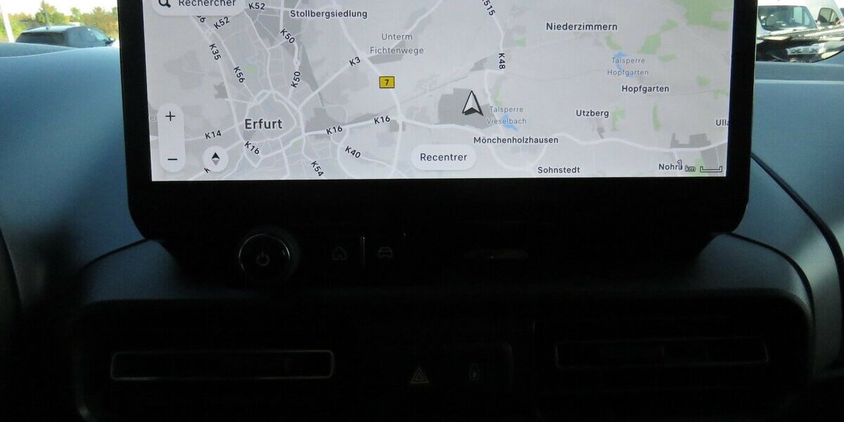 Fiat Doblo Maxi Kombi 130 AT / 7-Sitze + 10-Zoll Navi 10.280 km 27.965 &euro; Münchenbernsdorf 07589