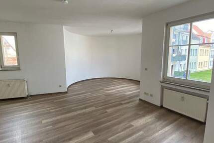 Wohnung Altenburg Altenburg - 3 Zimmer, 110 m&sup2;, 720&euro; | Angebot:25836513