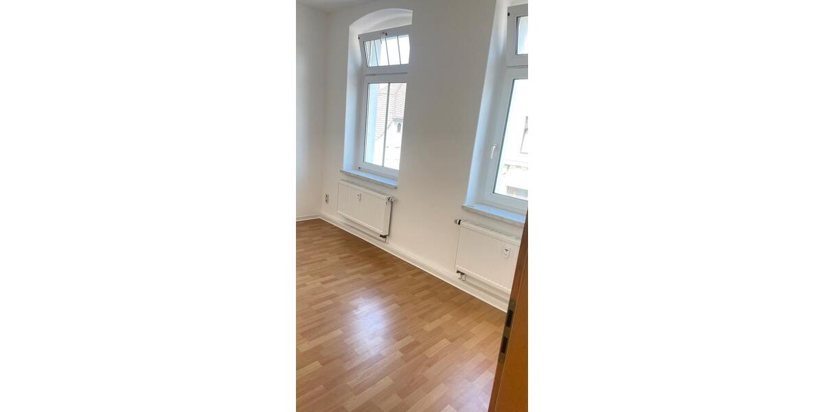 Etagenwohnung Werdau - 1 Zimmer, 38 m&sup2;, 450&euro; | Angebot:26531838
