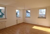 sehr große und helle ZweiZimmer-Wohnung nahe Klinikum in Eisenberg