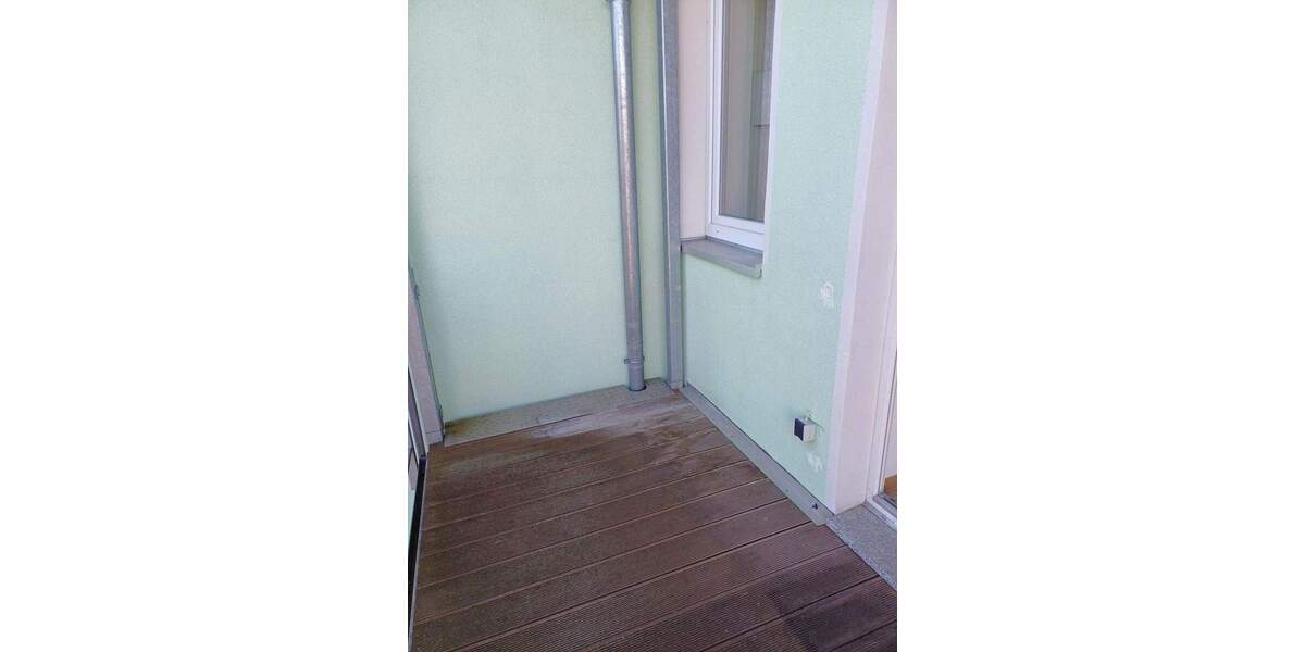 Etagenwohnung Eisenberg - 2 Zimmer, 61 m&sup2;, 400&euro; | Angebot:25877584