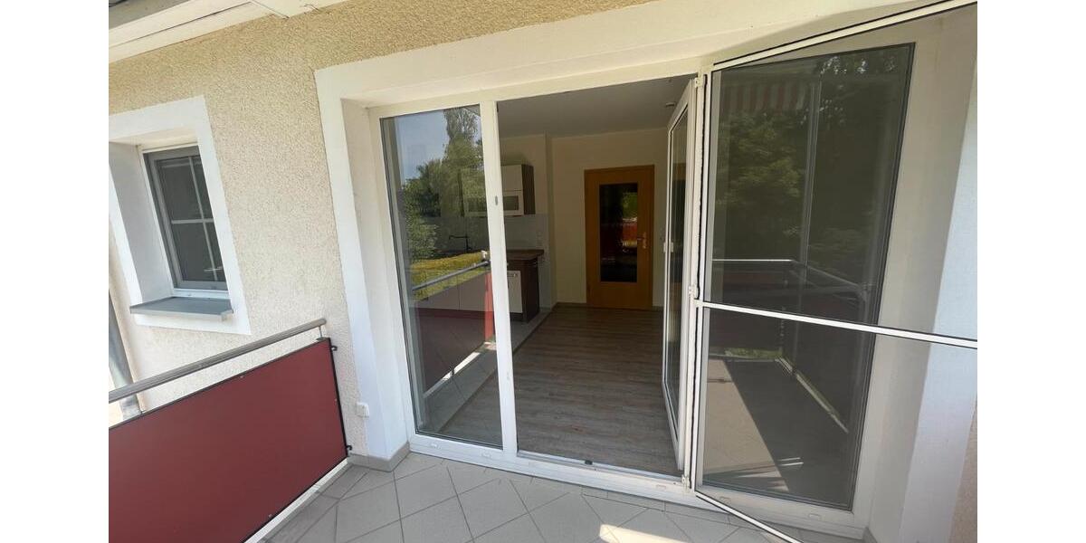 Etagenwohnung Schmölln - 1 Zimmer, 40 m&sup2;, 280&euro; | Angebot:26223217