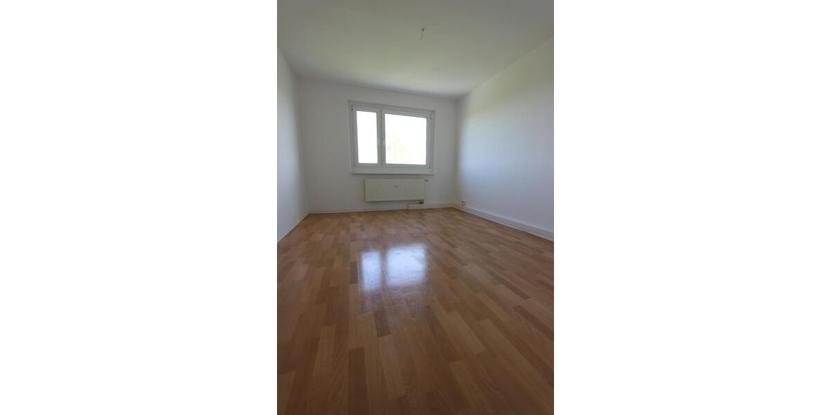 Etagenwohnung Gera Lusan - 2 Zimmer, 55 m&sup2;, 310&euro; | Angebot:24626388