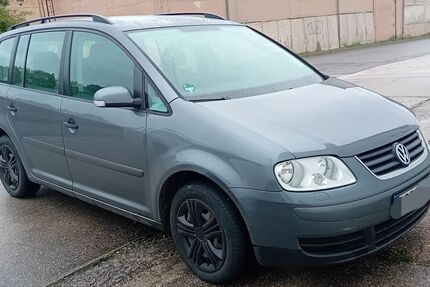 VW Touran 198.000 km 1.400 € schmölln 04626