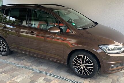 VW Touran 147.000 km 17.500 € Crimmitschau 08451