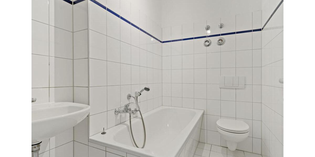 Etagenwohnung Zeitz - 3 Zimmer, 70 m&sup2;, 400&euro; | Angebot:23039002