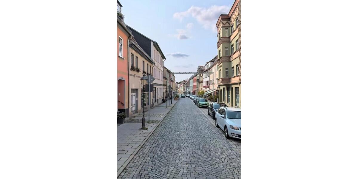Reihenhaus Eisenberg - 10 Zimmer, 220 m&sup2;, 59.000&euro; | Angebot:26981962