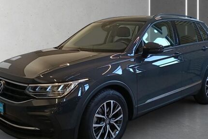 VW Tiguan 40.976 km 23.861 &euro; Weida 07570