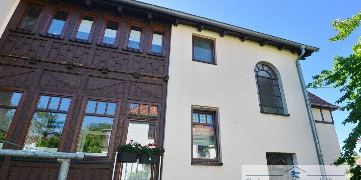 Etagenwohnung Meerane - 3 Zimmer, 84 m&sup2;, 510&euro; | Angebot:26879089