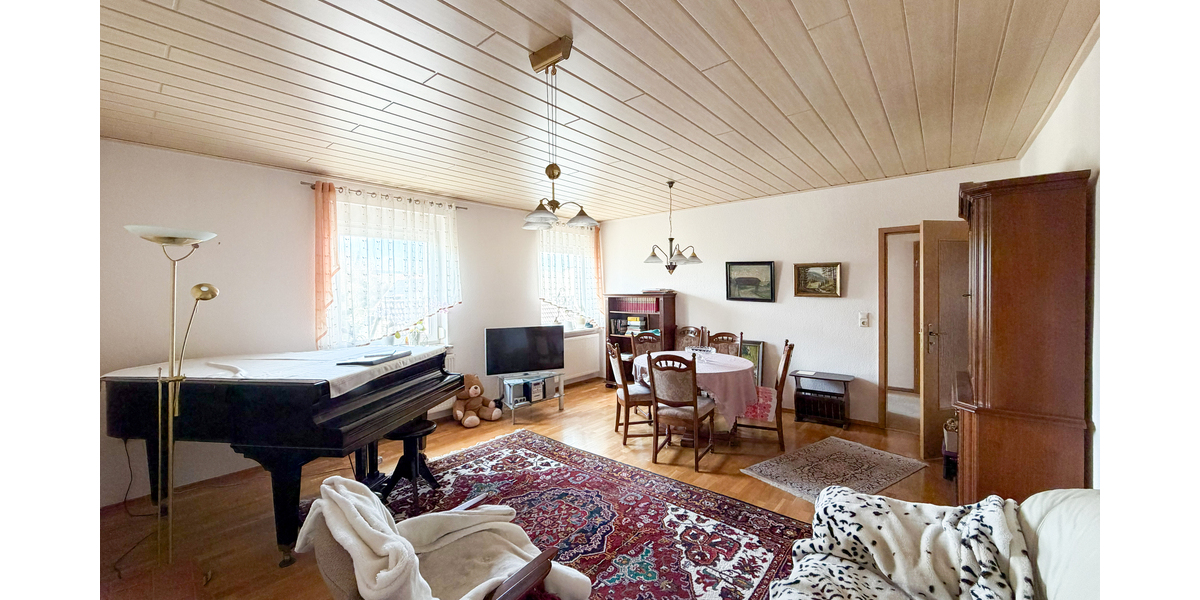 Charmantes Einfamilienhaus mit Substanz, Garage, Garten und Terrasse ! - Einfamilienhaus Gera Zwötzen | Angebot:26193442