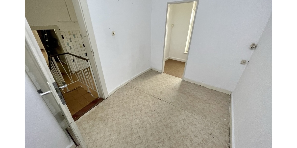 Schnäppchen! Großes Ladenlokal als Einzelhandel, Praxis oder Büro in Gera-Debschwitz zu vermieten ! - Gewerbeobjekt Gera Debschwitz | Angebot:26384349