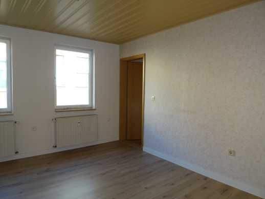 Etagenwohnung Zeulenroda-Triebes Zeulenroda - 2 Zimmer, 54 m&sup2;, 300&euro; | Angebot:26742061