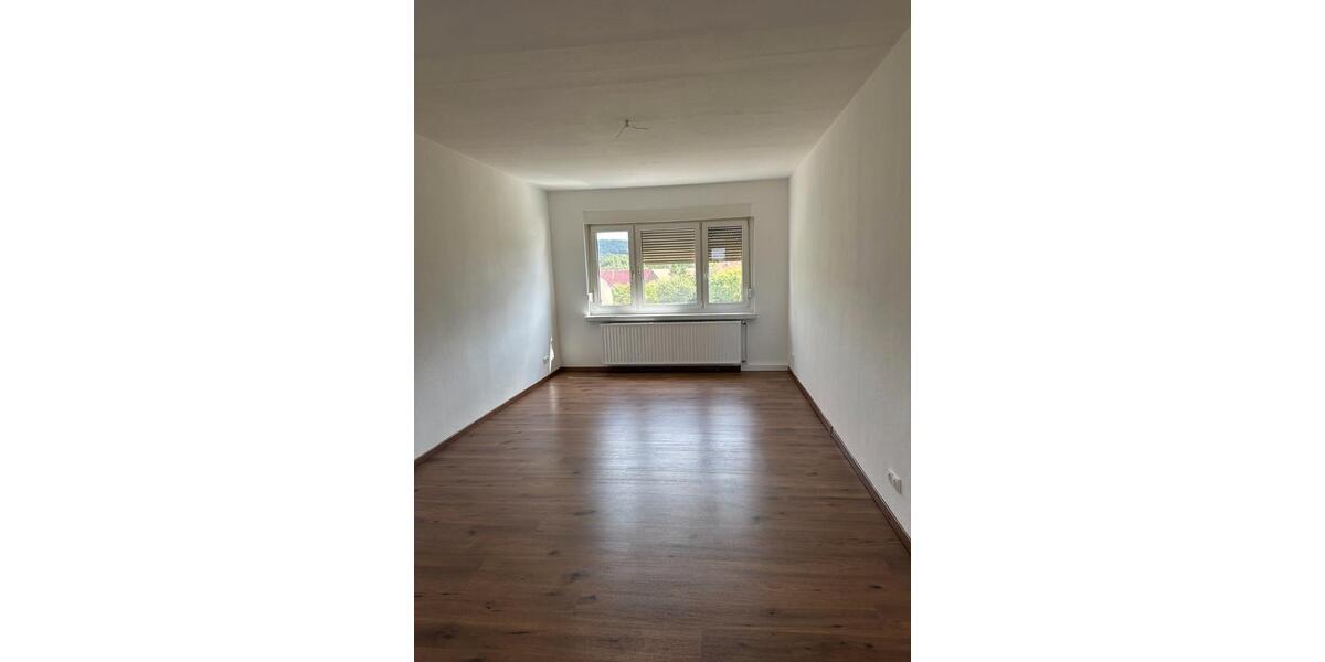 Etagenwohnung Eisenberg - 3 Zimmer, 68 m&sup2;, 75.000&euro; | Angebot:27709694