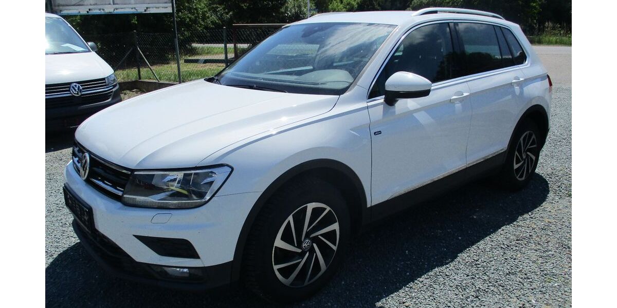 VW Tiguan 212.451 km 8.999 &euro; Gera 07548
