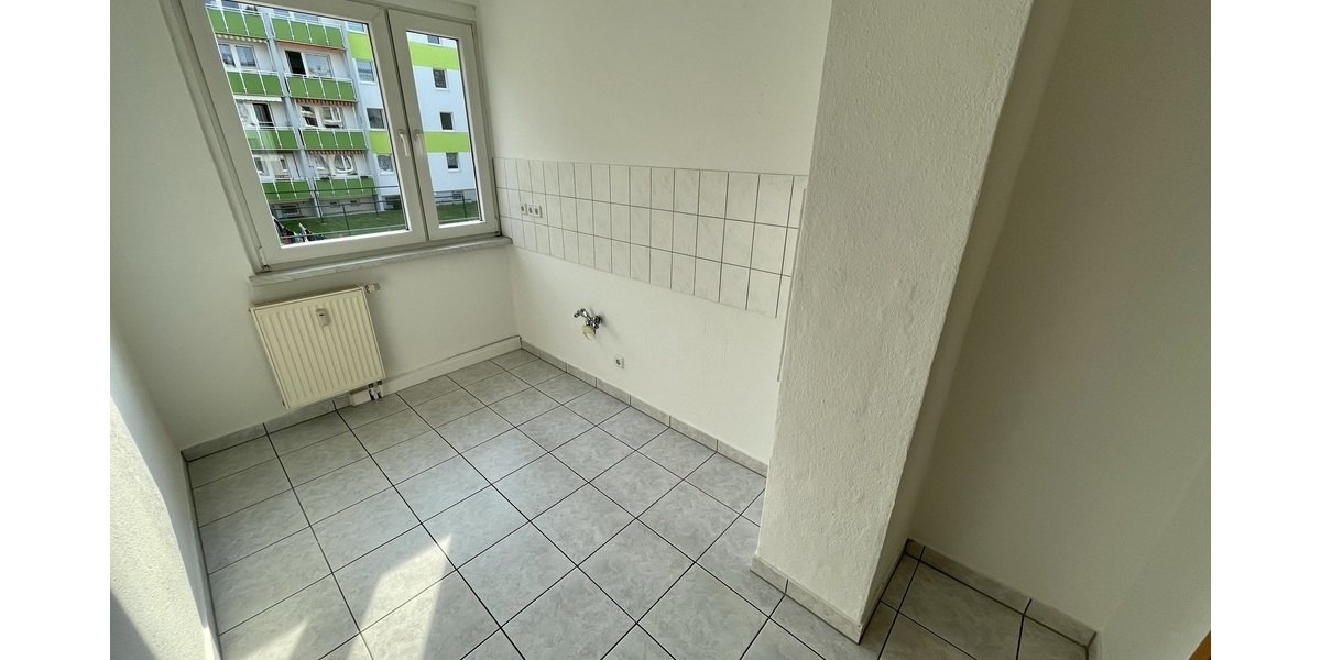 Gera-Langenberg! 4 Raum Whg. mit Balkon und Wanne! - Etagenwohnung Gera Langenberg | Angebot:27190932