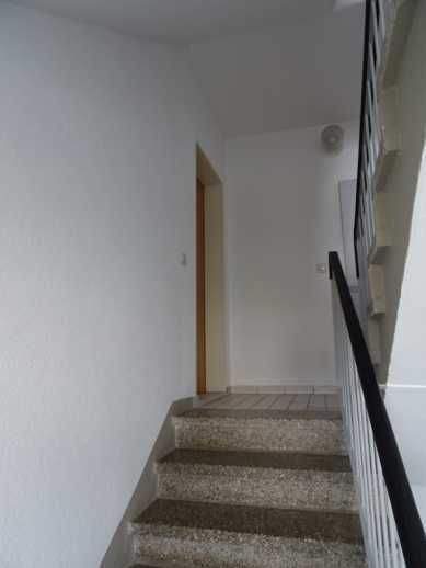 Saniert und neu möbliert - hübsche 3-Zimmer-Eigentumswohnung im Hochparterre in Hohenleuben zu verkaufen 3 zimmer