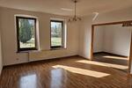 Erdgeschoßwohnung Schkölen - 4 Zimmer, 105 m&sup2;, 578&euro; | Angebot:26644777