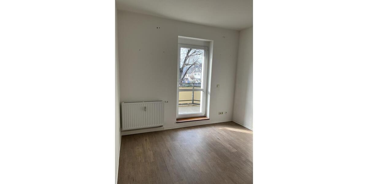Etagenwohnung Gera - 1 Zimmer, 33 m&sup2;, 226&euro; | Angebot:26486655