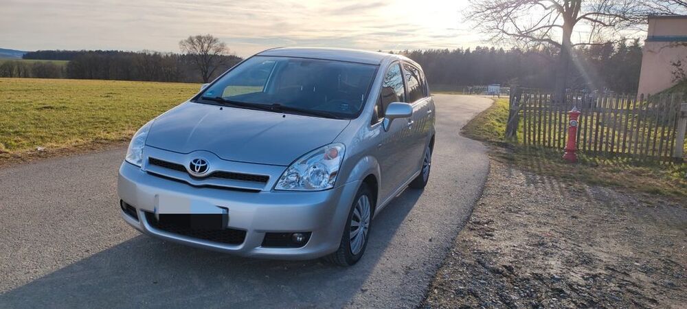 Corolla Verso