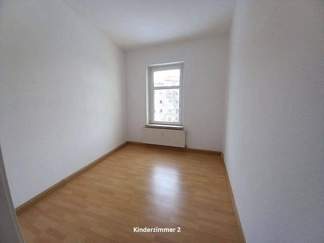 Große freiwerdende günstige 4-Zi ETW in Stadtlage - Etagenwohnung Crimmitschau | Angebot:26662081