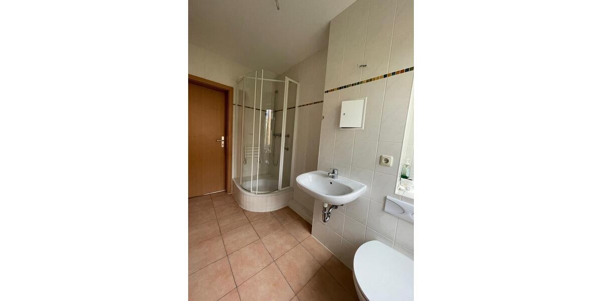 Etagenwohnung Gera Alt-Bieblach - 3 Zimmer, 64 m&sup2;, 384&euro; | Angebot:24256008