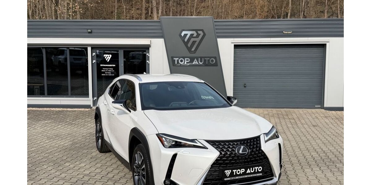 Lexus UX 56.567 km 27.699 &euro; Weida 07570