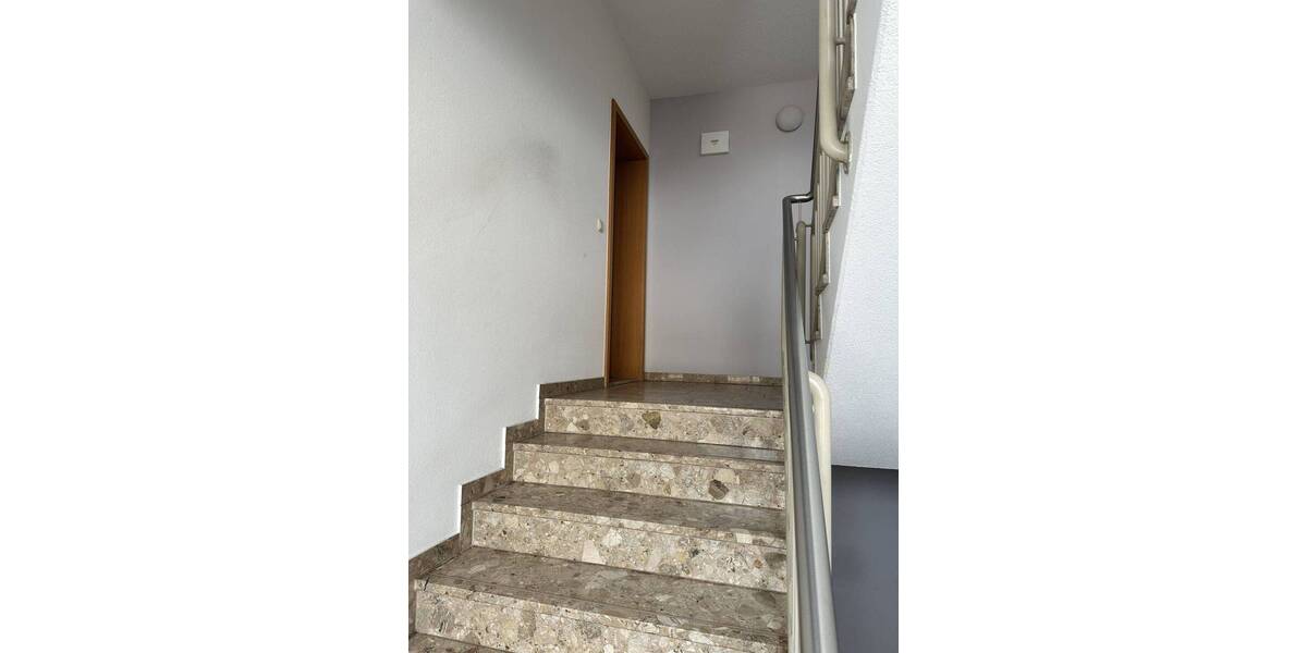 Etagenwohnung Fraureuth - 3 Zimmer, 71 m&sup2;, 69.000&euro; | Angebot:26108222