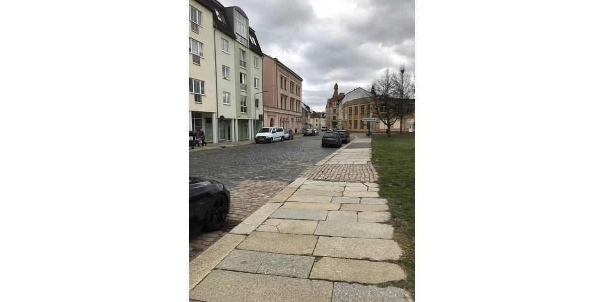 BüroPraxis in günstig gelegenem WGH, Neubau 1996, 1.OG, ca. 125 m², Balkon, Modernisierungsbedarf 3 zimmer