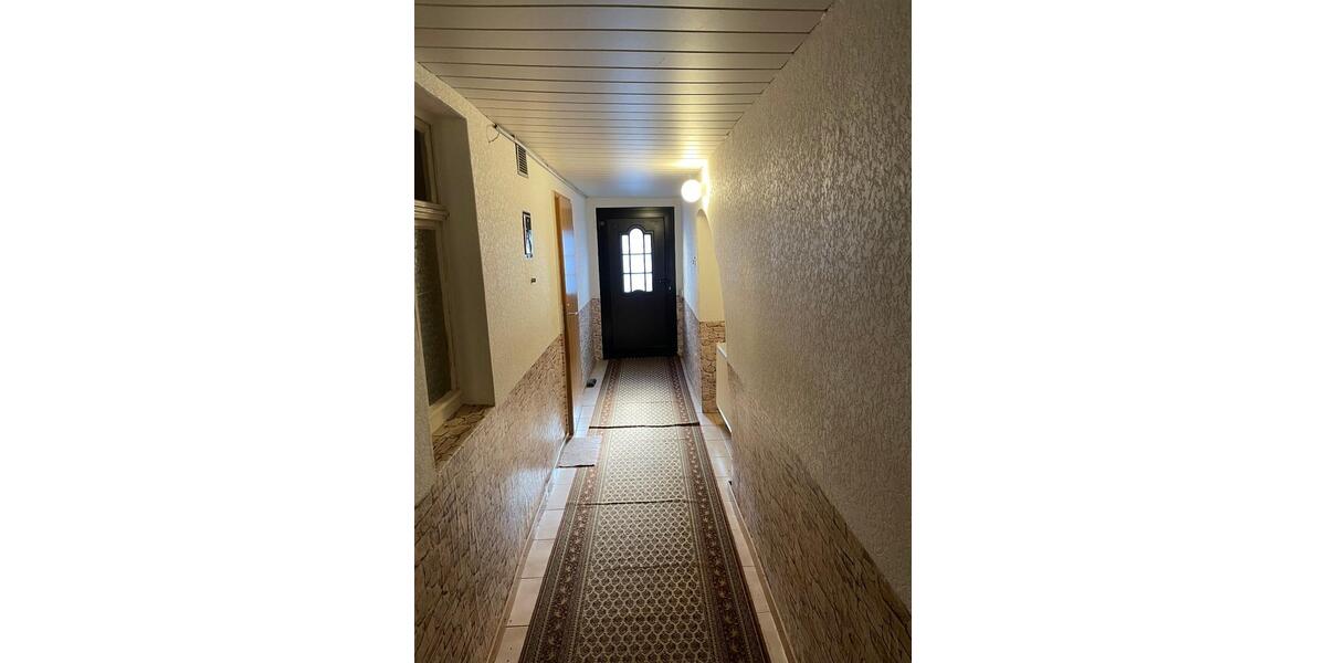 Reihenhaus Osterfeld - 6 Zimmer, 123 m&sup2;, 30.000&euro; | Angebot:17980768