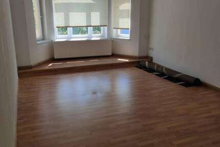Wohnung Gera Ostviertel - 3 Zimmer, 89 m&sup2;, 450&euro; | Angebot:24975891