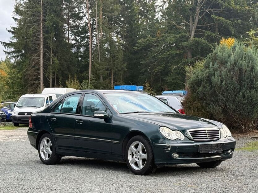 Mercedes-Benz C 200 189.752 km 2.999 € St. Gangloff 07629