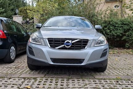 Volvo XC60 114.000 km 11.990 € Gera 07549