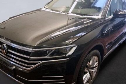 VW Touareg 40.598 km 48.444 &euro; Gera 07546