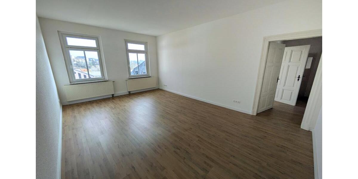 Etagenwohnung Meerane - 3 Zimmer, 85 m&sup2;, 400&euro; | Angebot:26681048